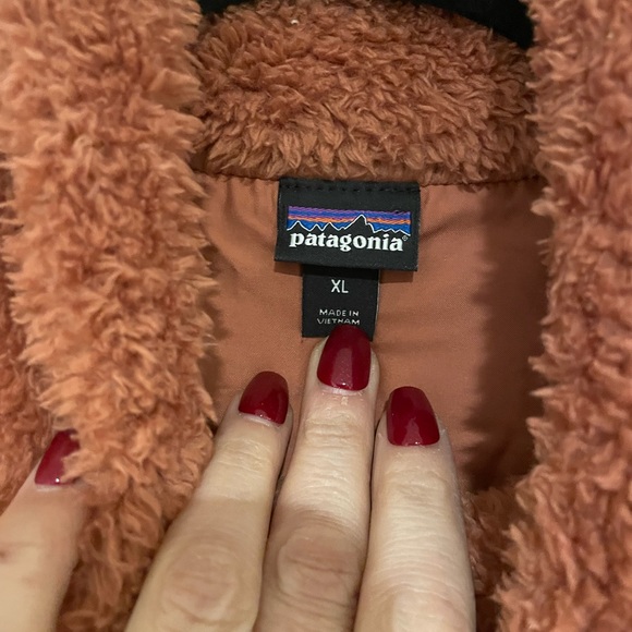 Patagonia Women's Los Gatos Fleece Vest XL - Dark Pink - Picture 2 of 5